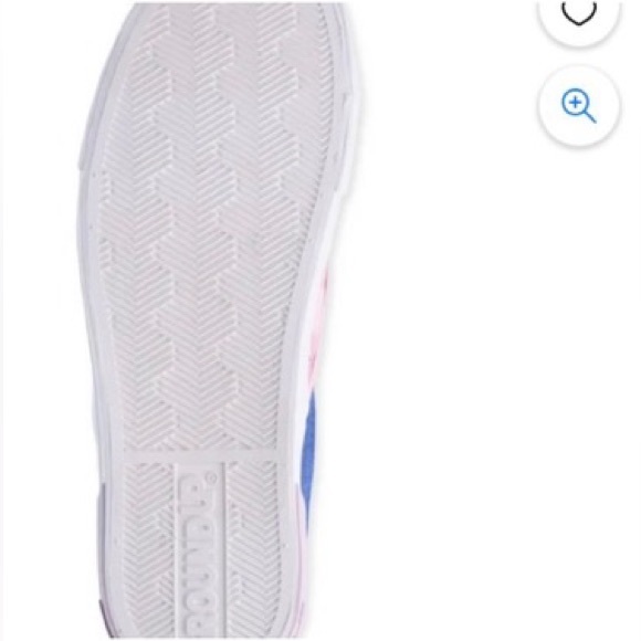 Women's Disney Stitch Low Top
NWT
Slip-on Sneaker, Size 8.5 NWT - Picture 6 of 7